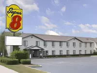 Delavan Inn and Suites Hotels in Delavan