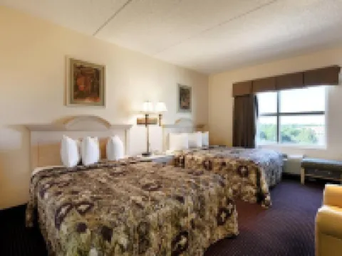 Allure Suites of Fort Myers Hotels in Lee County