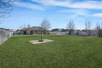 Spacious Entertainment Dream Home 6 BR Sleeps 20 Hotels in Clearfield