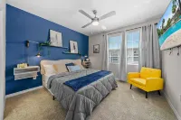 Access to Shopping and Jogging Trail - Chic Modern Escape Hotels in Westchase