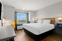 Microtel Inn & Suites by Wyndham Tulsa/Rt 66 Near Casino - 2-Star