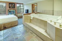 Mountain Side Hotel Whistler by Executive - Hot Tub