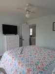 Beachfront 2-bedroom cottage with breathtaking view and just steps to the beach