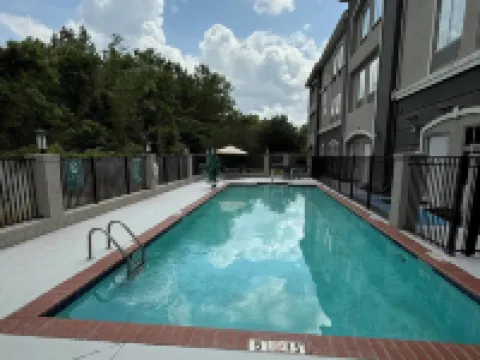 La Quinta Inn & Suites by Wyndham Baton Rouge Denham Springs Hotels in East Baton Rouge Parish