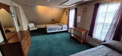 Terrapin Hostel Hotels in Carrabasset Valley