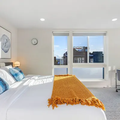 Modern 3Br - Walk to Light Rail with Evcharger & Parking Hotels near Royal Esquire Club Inc