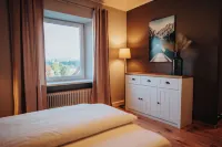 Hotel Leo - balcony