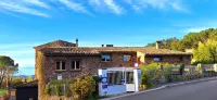 La Bergerie du Moulin فنادق في Le Luc