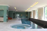 Chateau du Clos de la Ribaudiere - Spa
