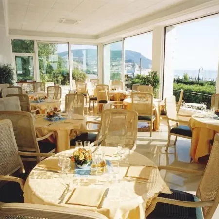 Hotel Numana Palace