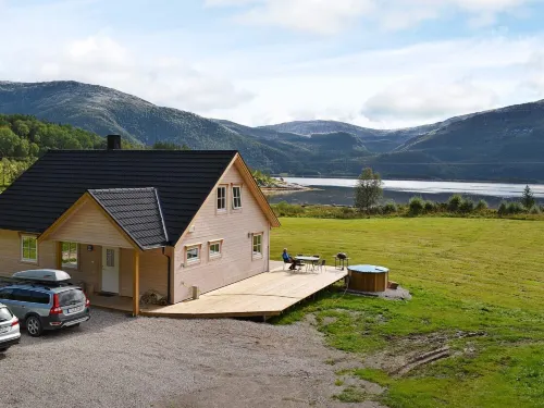 Holiday Home in FÃ¸llenslev - 2-Star