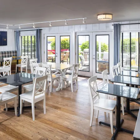 Harbor Town Inn