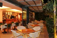 Paradise Lost Hotel-Apartments - breakfast