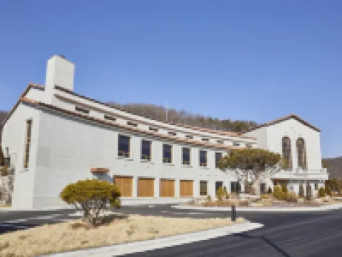 白鶴自由路度假村 鄰近漢灘江觀光地的酒店