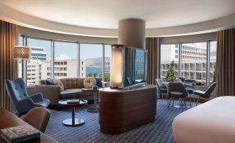 Renaissance Izmir Hotel
