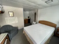 Autrain Motel
