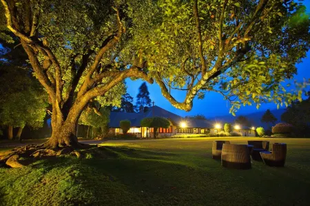 Ferncliff Bungalow Отели рядом с достопримечательностью «Lover's Leap Waterfall»