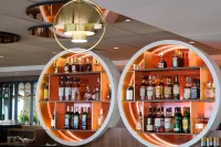 魯瓦揚塔拉蘇爾 Spa 酒店 - 酒吧