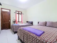 Rock Garden Homestay & Resto by Zuzu Hotels in Tepus