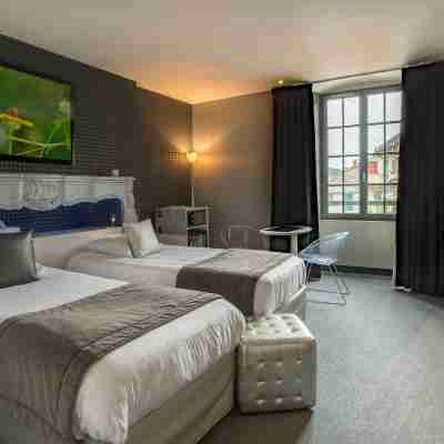 Contact Hôtel - Charme et Caractère Le Turenne Rooms