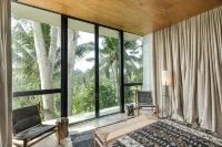 Rumah Subak Tampaksiring Hotels near Area Parkir Desa Panglipuran