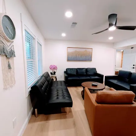 10 Burnett Home