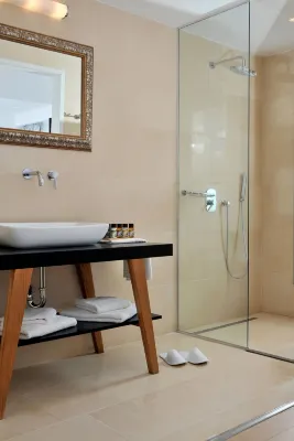 Athenaeum Grand Hotel Photos