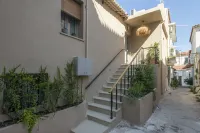 Pylosea Luxury Lodge Hotels near Thrasymedes' Tomb