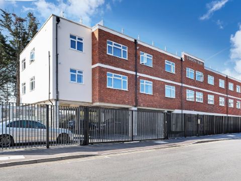 St Martins House Luxury Apts. Ruislip