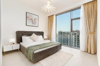 Luxbnb Creek Rise Tower Harbor Views Hotels near Al Saad Home Dubai Nadd Al Hamar