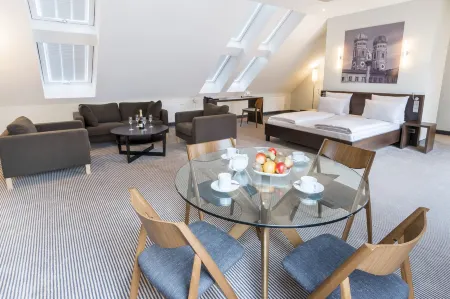 Augusten Hotel München Отели рядом с достопримечательностью «Мюнхенский технический университет»