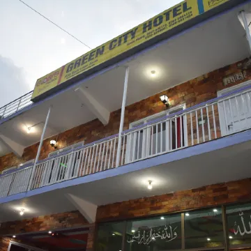 Green City Hotel