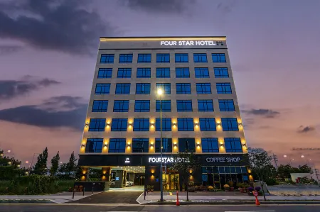 Hotel Four Star Отели рядом с достопримечательностью «Bucheon University»