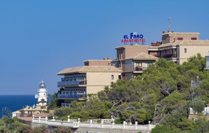 Aparthotel El Faro