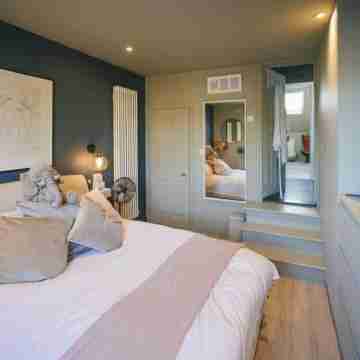 Stunning Modern 5-Bed House in Central London Rooms