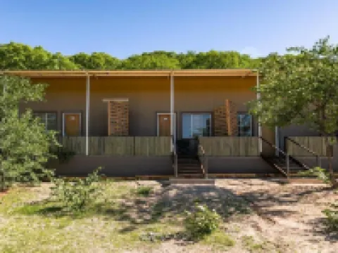Kifaru Luxury Lodge & Bush Camp Hotéis em Outjo