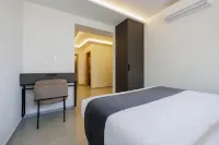 Middle Beach Hotel Hotels in Sahel Aalma