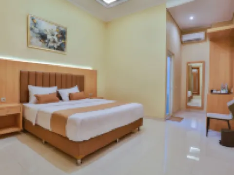 The Horizontal Hotel Pacitan Hotels in Pacitan Regency