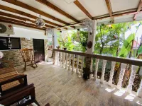 Oceanic View Apartments - Parkplatz