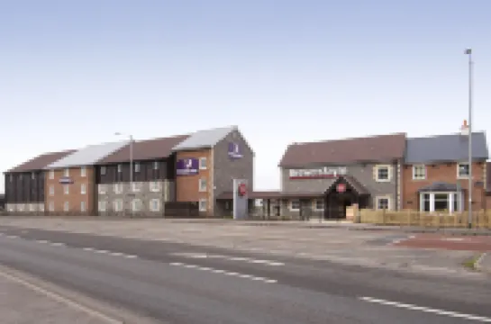 Premier Inn Glastonbury فنادق في 