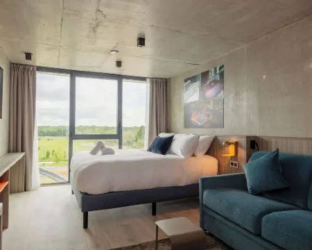 Ki Space Hotel & Spa - Near Disneyland Paris Hotel a Serris