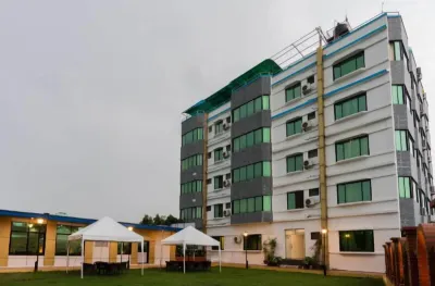 拉特納桑巴瓦飯店 Eternal Peace Flame附近的飯店