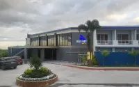 블루호텔 blue hotel & resort Iglesia Ni Cristo - Lokal ng Calzadang Bayu 주변 호텔