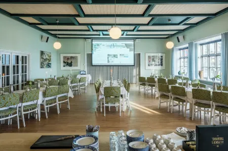 Rødvig Kro og Badehotel Отели в г. Faxe Ladeplads