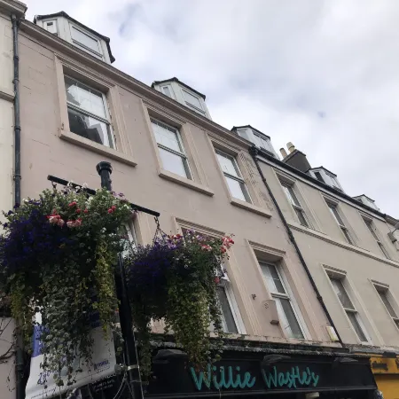 Rose Apartment 2-Bed Apt Sleeps 4 Town Centre Ayr Отели рядом с достопримечательностью «Библиотека Карнеги»