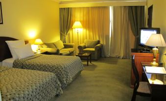 Grand Pyramids Hotel