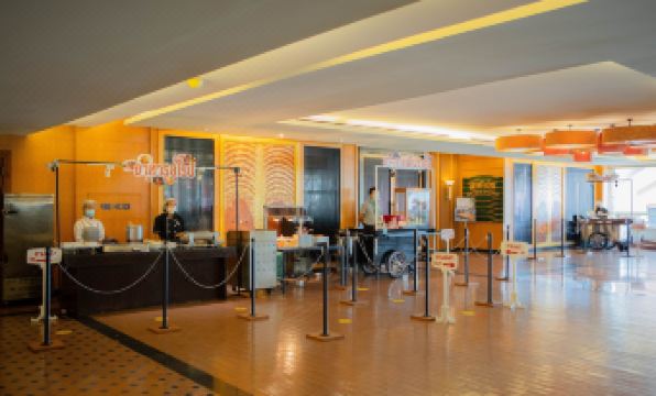 The Royal River Hotel