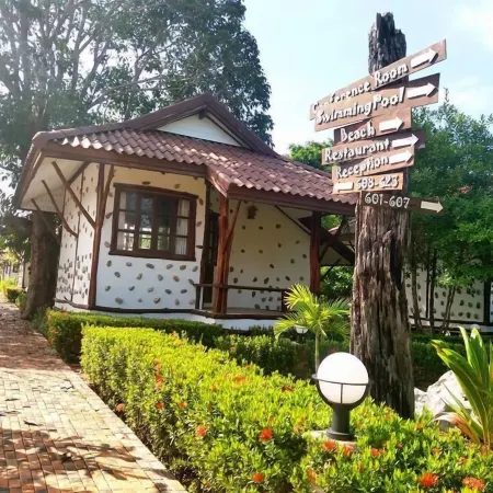 Talkoo Beach Resort Khanom