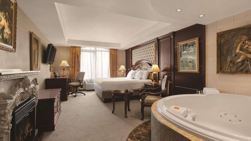 Radisson Toronto Airport West