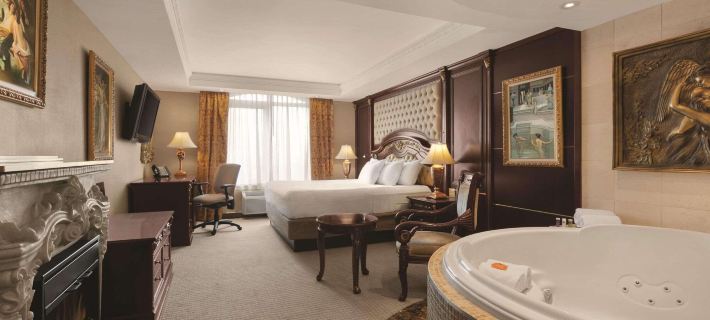 Radisson Toronto Airport West Hotels in Mississauga